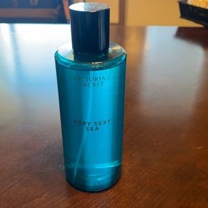 Victoria’s Secret Very Sexy Sea Body Mist Spray- Hardly Used